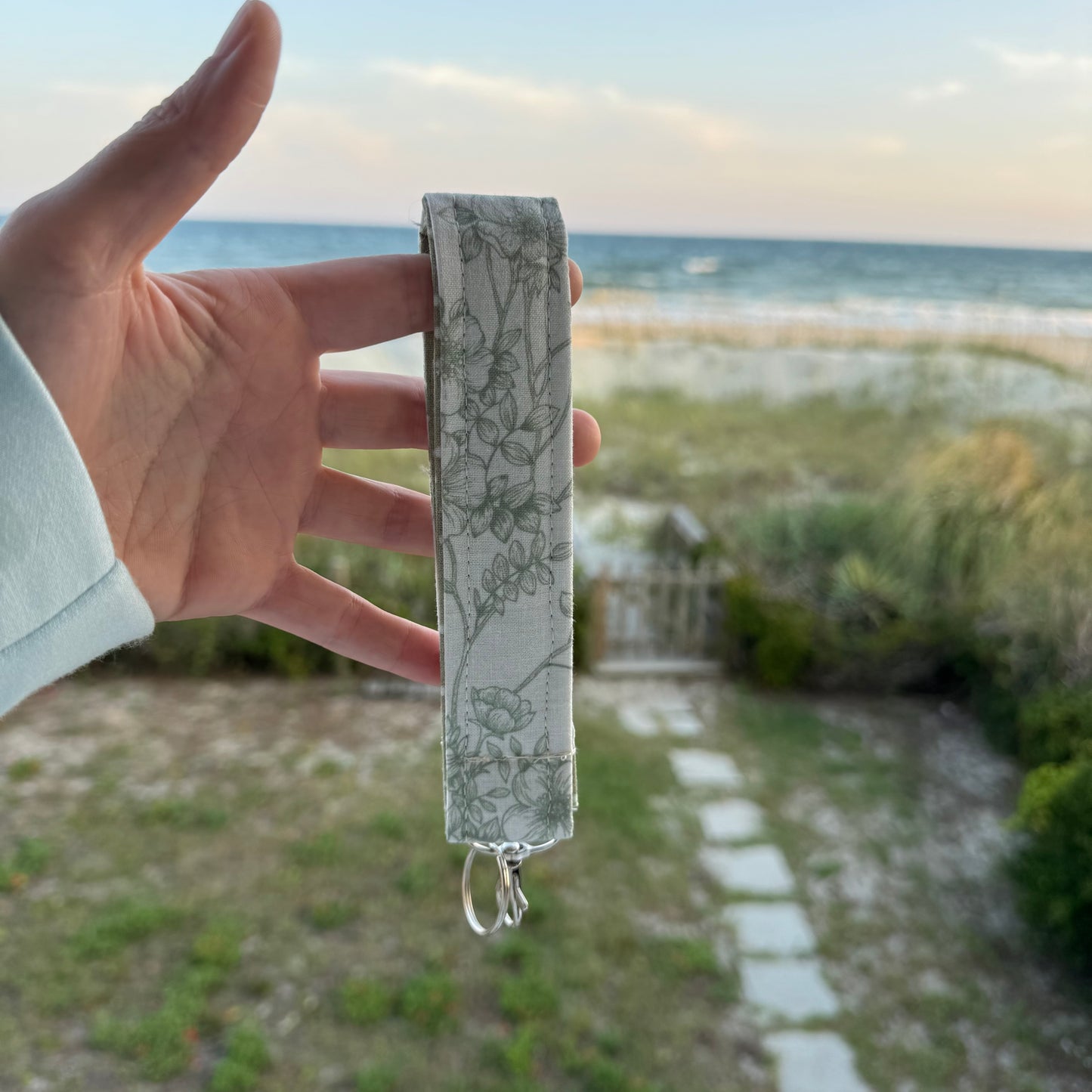 Vintage Green Floral Wristlet Keychain
