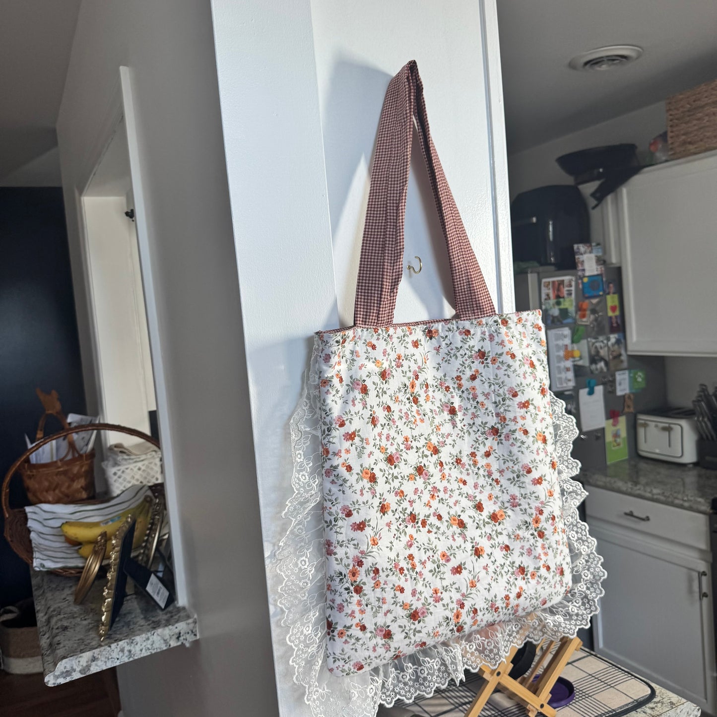 Ruffle Tote in Secret Rose Garden