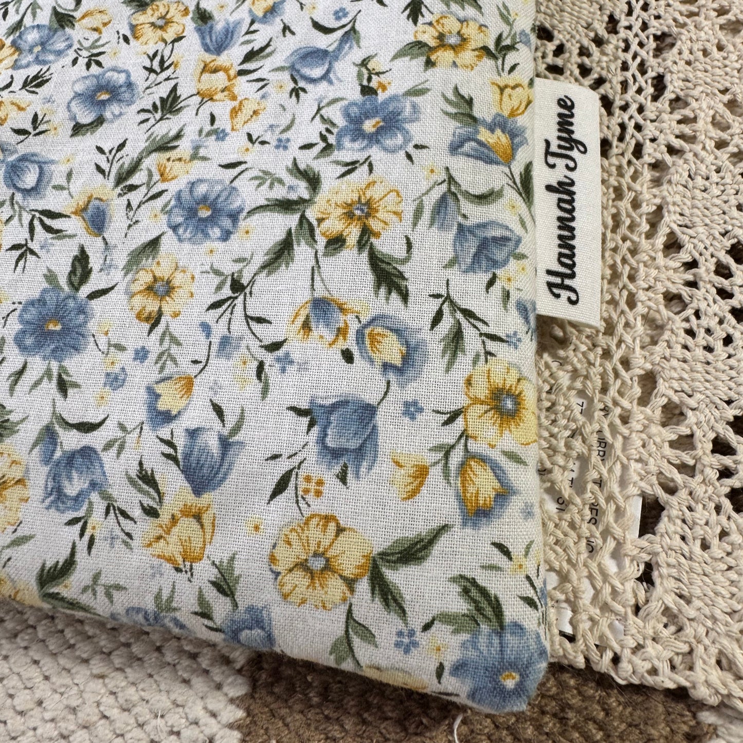Book Sleeve in Carolina