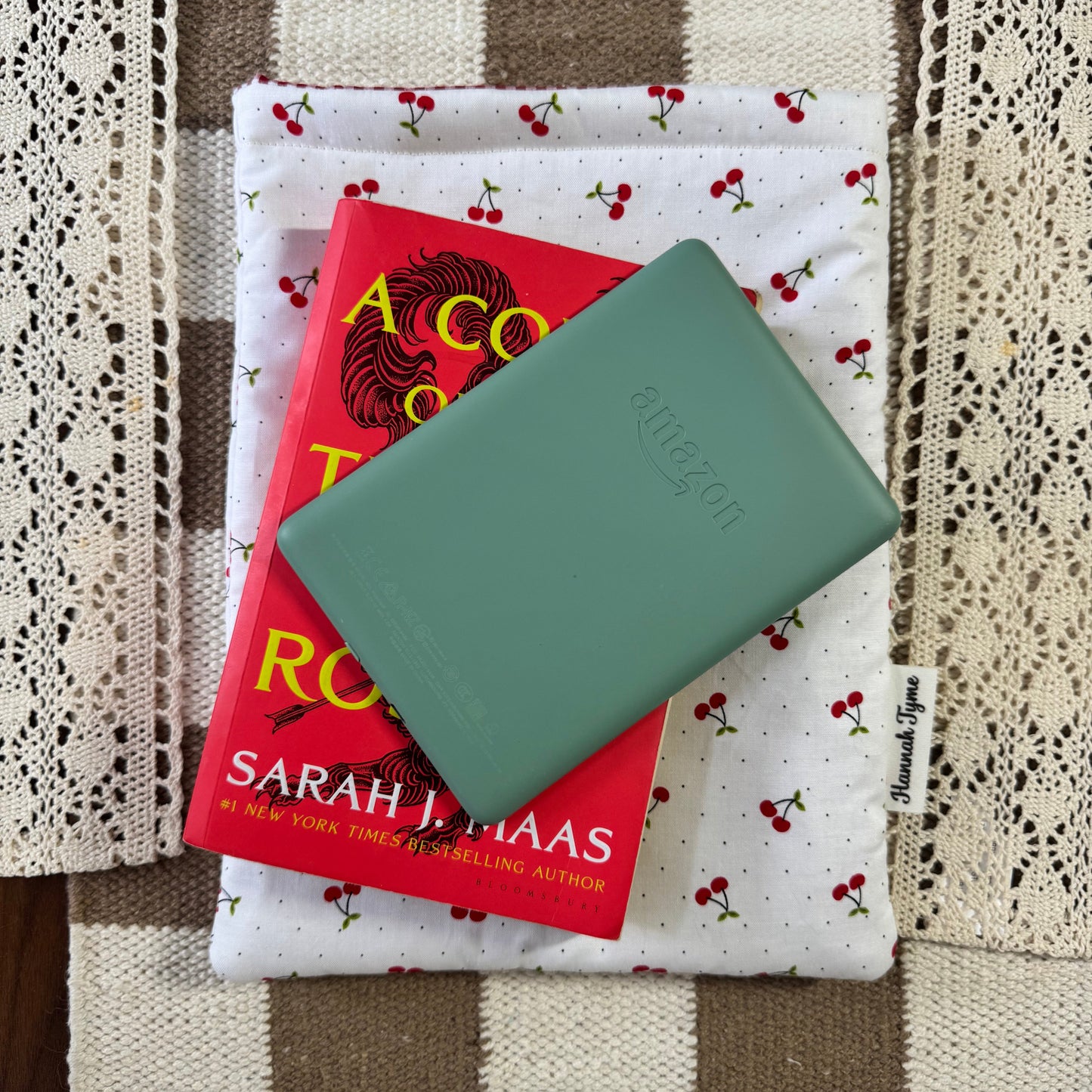 Book Sleeve Cherry Girl