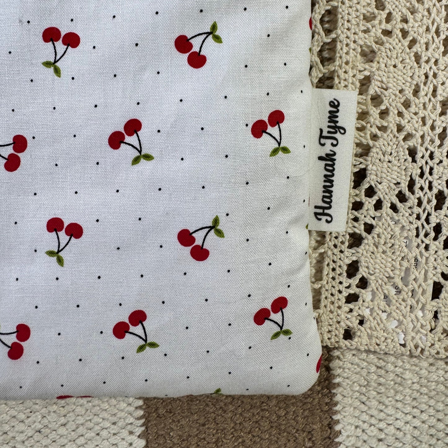Book Sleeve Cherry Girl