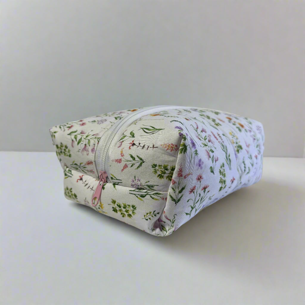 The All Day Beauty Makeup Bag in Painted Wildflower