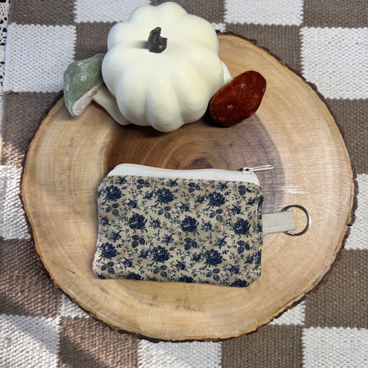 Keychain Wallet in Midnight Garden