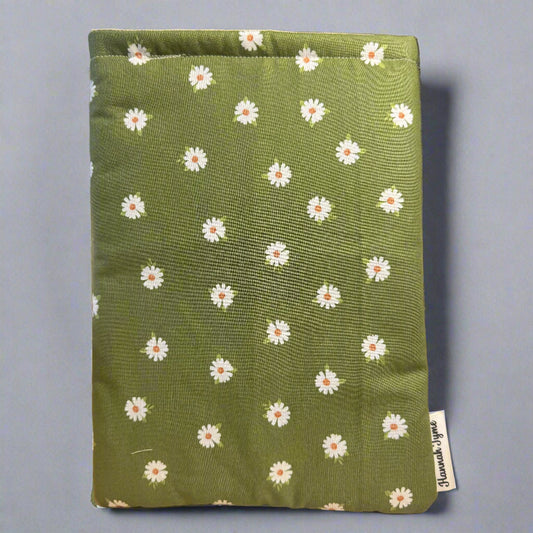 Book Sleeve in Hannah